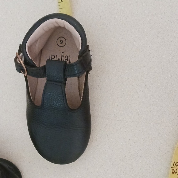 Teg+Lai  T Strap Black Rubber Flex Sole Shoes - Picture 7 of 10